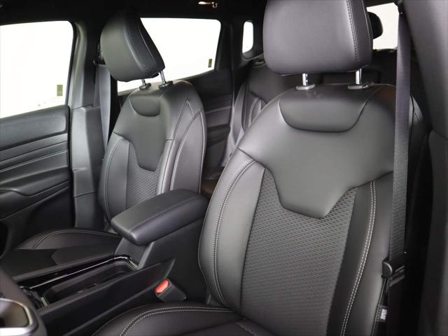 2023 Jeep Compass COMPASS ALTITUDE 4X4