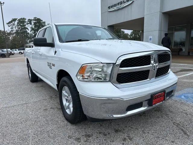 2019 RAM 1500 Classic SLT Crew Cab 4x2 64 Box 2019 RAM 1500 Classic SLT Crew Cab 4x2 64 Box
