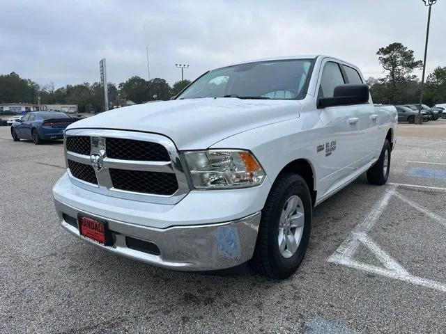 2019 RAM 1500 Classic SLT Crew Cab 4x2 64 Box 2019 RAM 1500 Classic SLT Crew Cab 4x2 64 Box