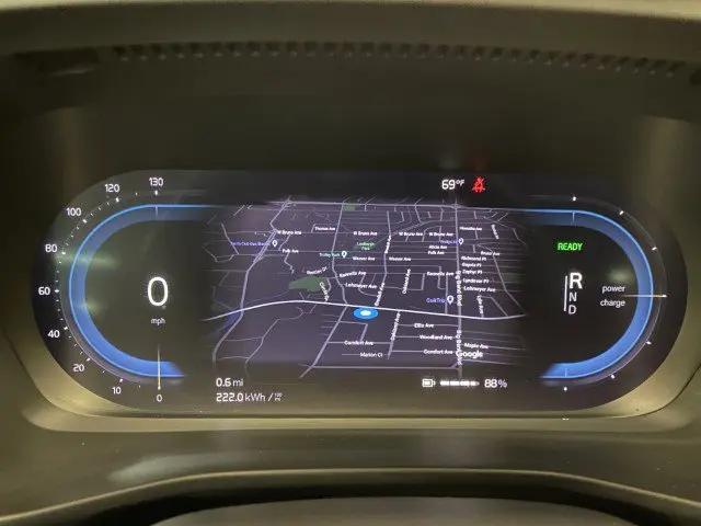 2021 Volvo XC40 Recharge Pure Electric P8