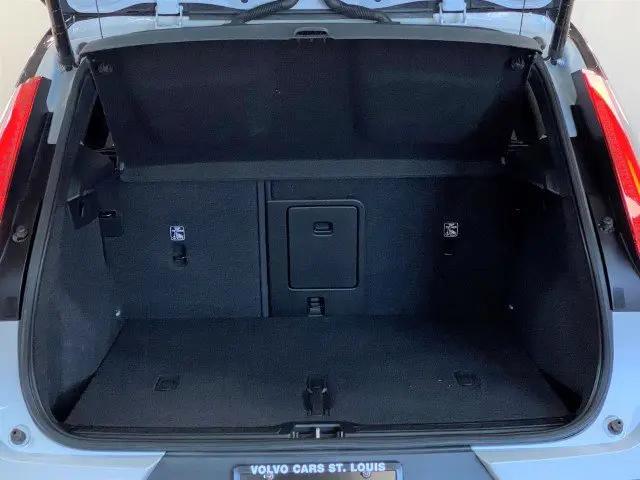 2021 Volvo XC40 Recharge Pure Electric P8