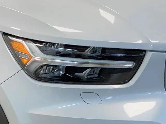 2021 Volvo XC40 Recharge Pure Electric P8