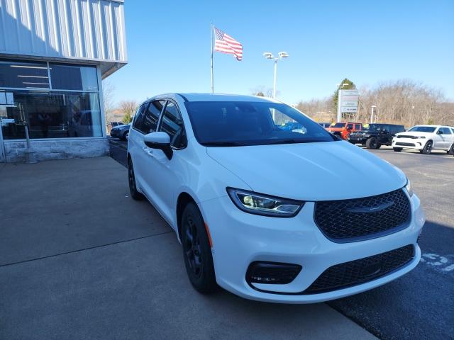 2023 Chrysler Pacifica Plug-In Hybrid PACIFICA PLUG-IN HYBRID TOURING L