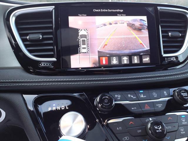 2023 Chrysler Pacifica PACIFICA LIMITED AWD