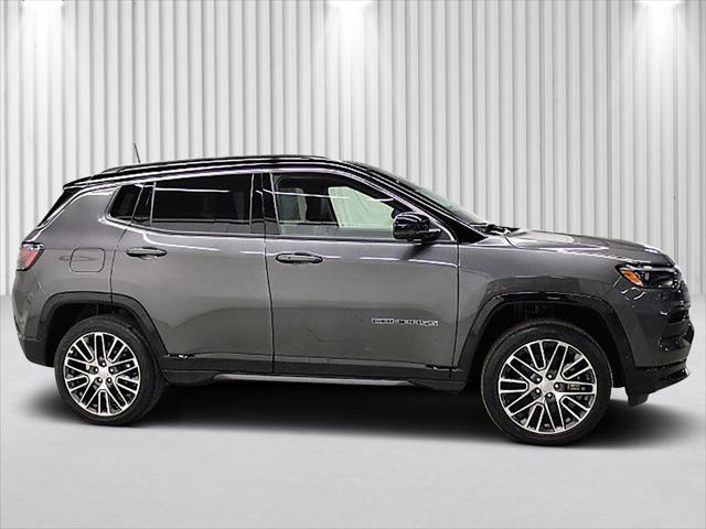 2023 Jeep Compass COMPASS LIMITED 4X4