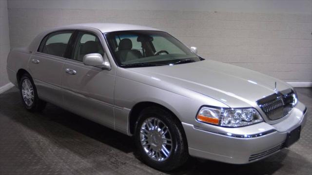 2009 Lincoln Town Car Signature Limited for sale in Fredericksburg, VA
