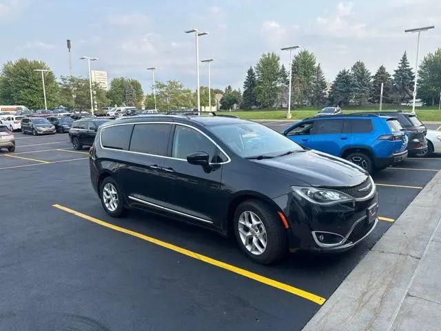 2017 Chrysler Pacifica Touring-L Plus for sale in Shakopee, MN