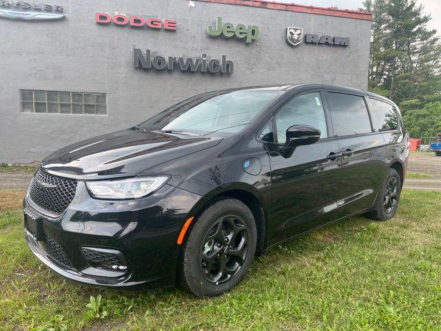 2023 Chrysler Pacifica Hybrid PACIFICA PLUG-IN HYBRID LIMITED