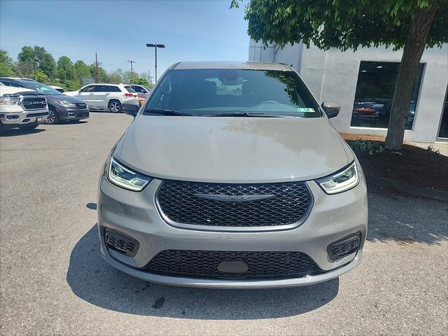 2023 Chrysler Pacifica Plug-In Hybrid PACIFICA PLUG-IN HYBRID TOURING L