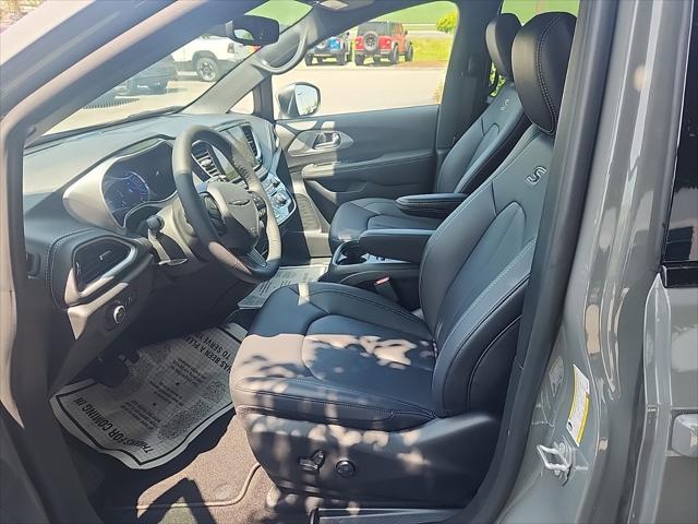 2023 Chrysler Pacifica Plug-In Hybrid PACIFICA PLUG-IN HYBRID TOURING L