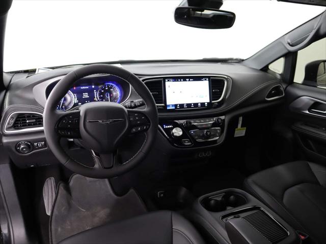 2023 Chrysler Pacifica PACIFICA TOURING L