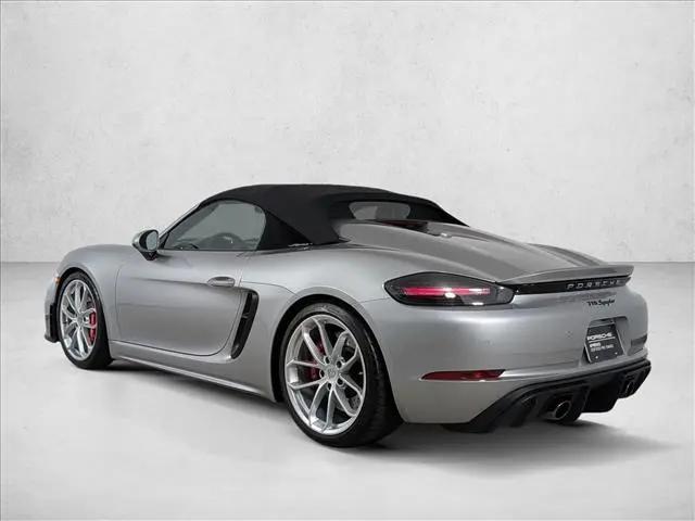 2021 Porsche 718 Spyder Roadster