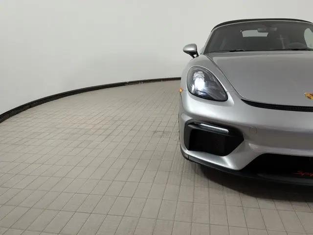2021 Porsche 718 Spyder Roadster