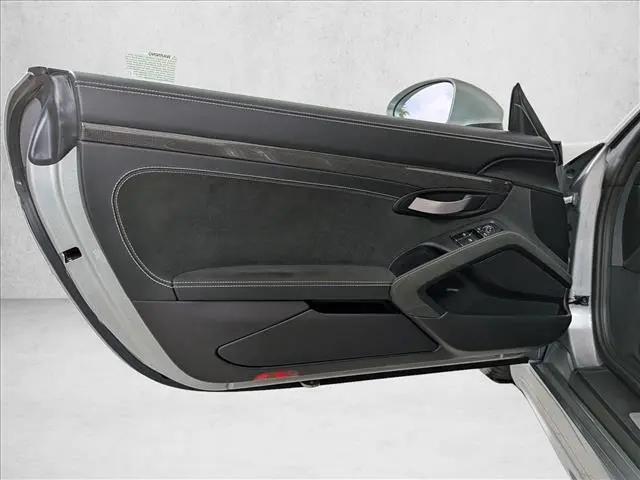 2021 Porsche 718 Spyder Roadster