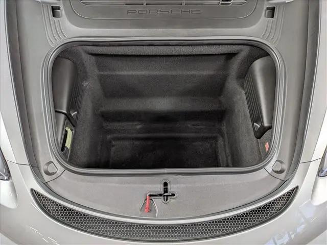 2021 Porsche 718 Spyder Roadster