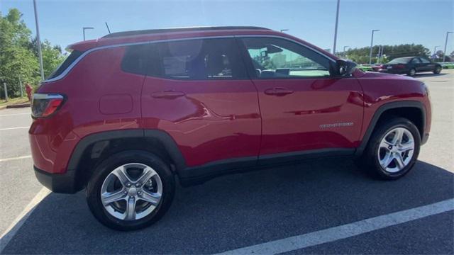 2023 Jeep Compass COMPASS LATITUDE 4X4