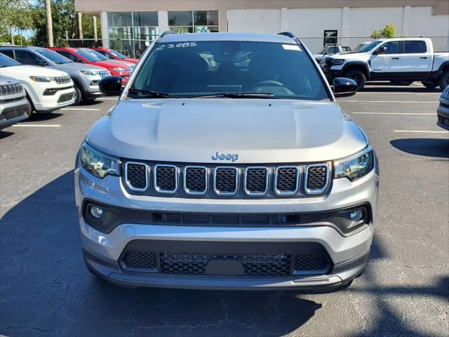 2023 Jeep Compass COMPASS LATITUDE 4X4