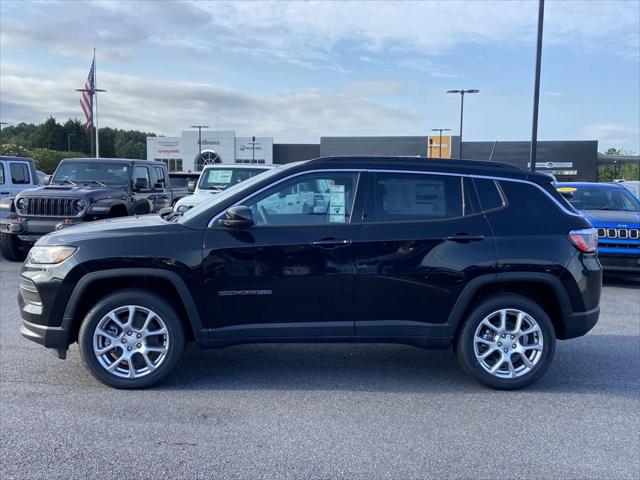 2023 Jeep Compass COMPASS LATITUDE LUX 4X4