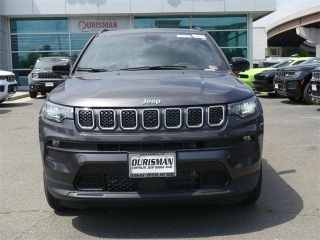 2023 Jeep Compass COMPASS LATITUDE 4X4