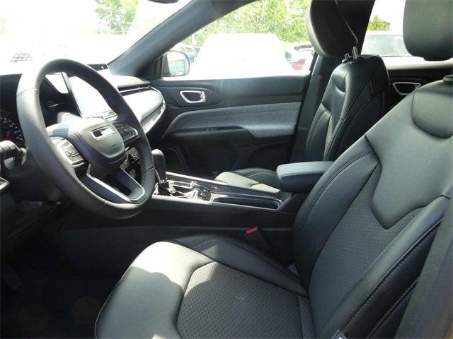 2023 Jeep Compass COMPASS LATITUDE 4X4
