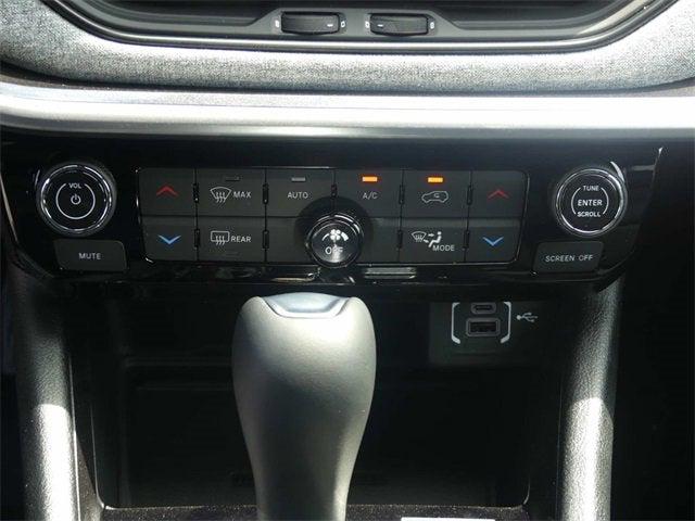 2023 Jeep Compass COMPASS LATITUDE 4X4