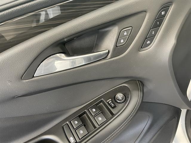 2019 Buick Envision FWD Essence