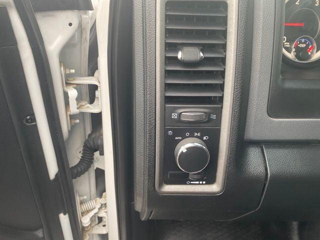 2015 Ram 3500 Tradesman/SLT/Laramie
