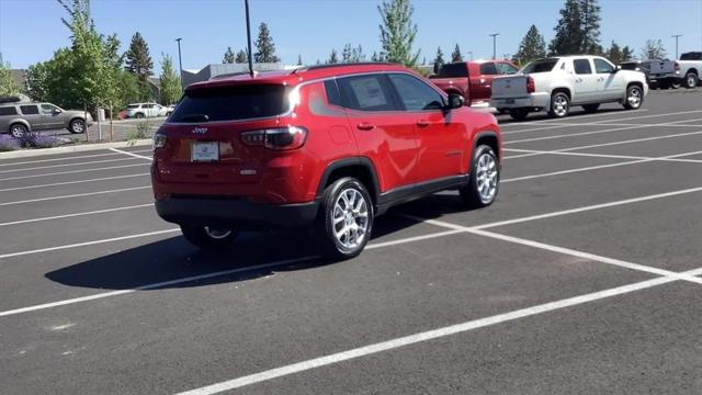 2023 Jeep Compass COMPASS LATITUDE LUX 4X4