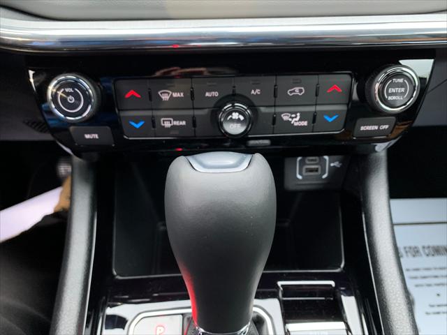 2023 Jeep Compass COMPASS LIMITED 4X4