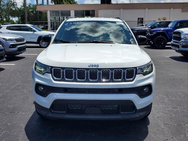 2023 Jeep Compass COMPASS LATITUDE 4X4