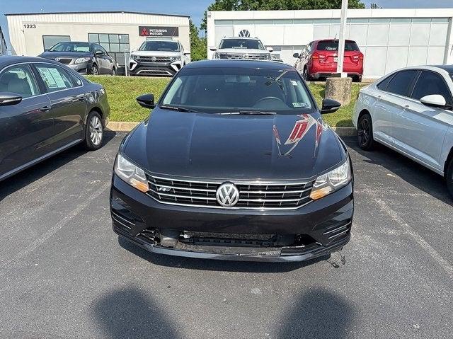 2017 Volkswagen Passat 1.8T R-Line
