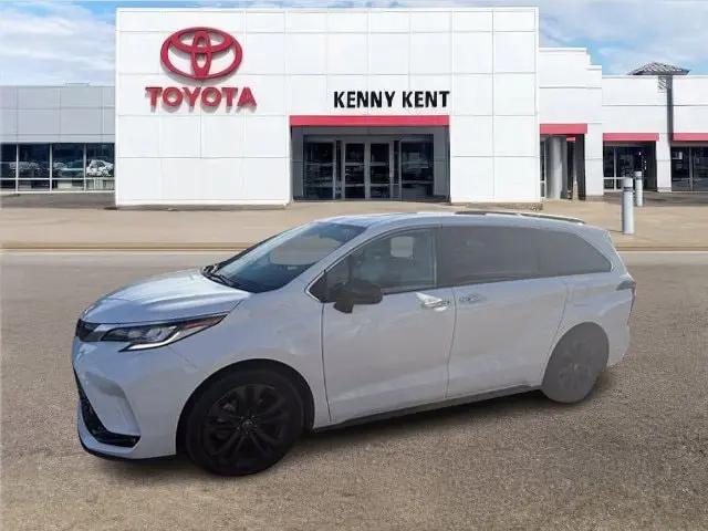 2022 Toyota Sienna XSE for sale in Evansville, IN