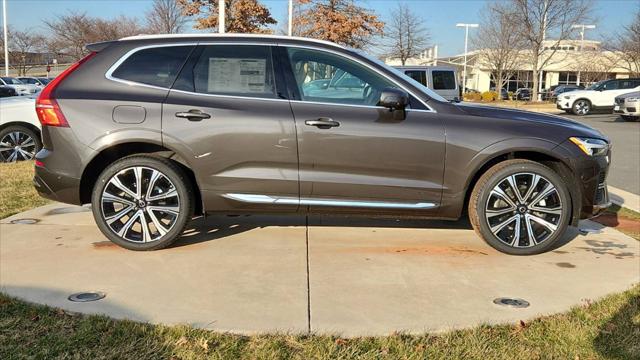 2023 Volvo XC60 B5 Ultimate Bright Theme