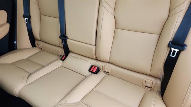 2023 Volvo XC60 B5 Ultimate Bright Theme