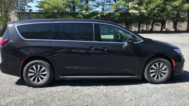 2023 Chrysler Pacifica Hybrid PACIFICA PLUG-IN HYBRID TOURING L