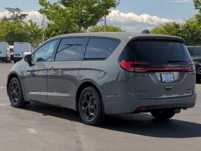 2023 Chrysler Pacifica Plug-In Hybrid PACIFICA PLUG-IN HYBRID TOURING L