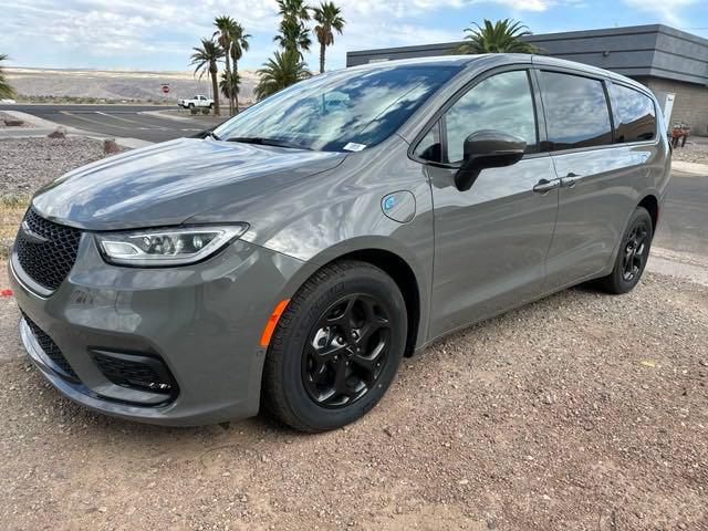 2023 Chrysler Pacifica Plug-In Hybrid PACIFICA PLUG-IN HYBRID TOURING L