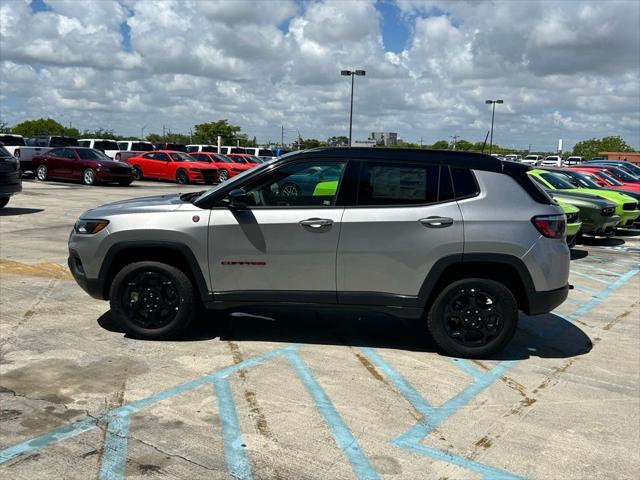 2023 Jeep Compass COMPASS TRAILHAWK 4X4