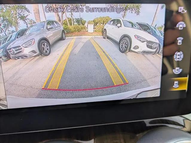 2022 Mercedes-Benz GLC SUV
