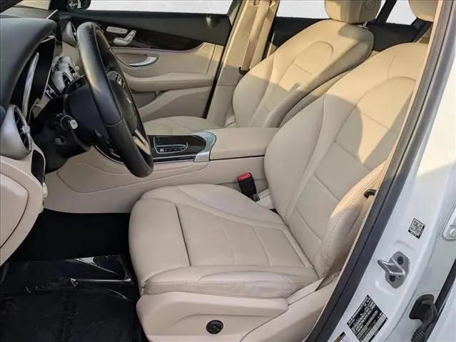 2022 Mercedes-Benz GLC SUV