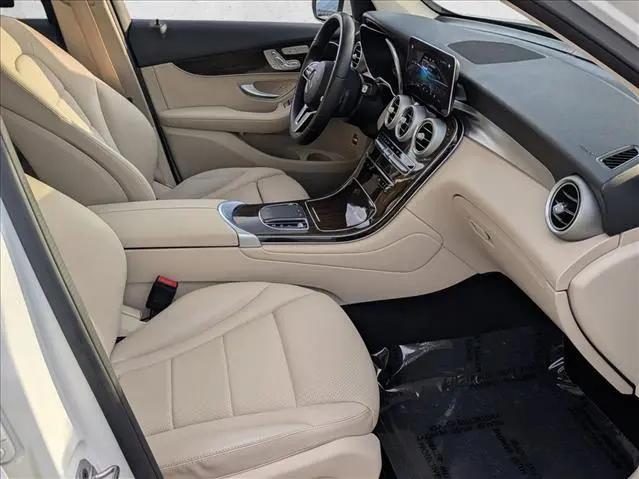 2022 Mercedes-Benz GLC SUV