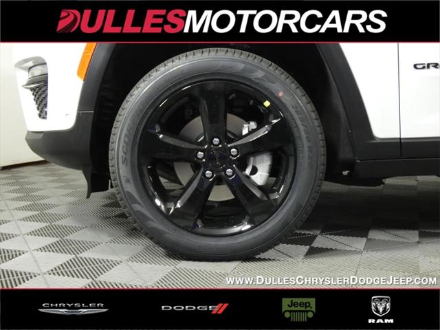 2023 Jeep Grand Cherokee GRAND CHEROKEE LIMITED 4X4
