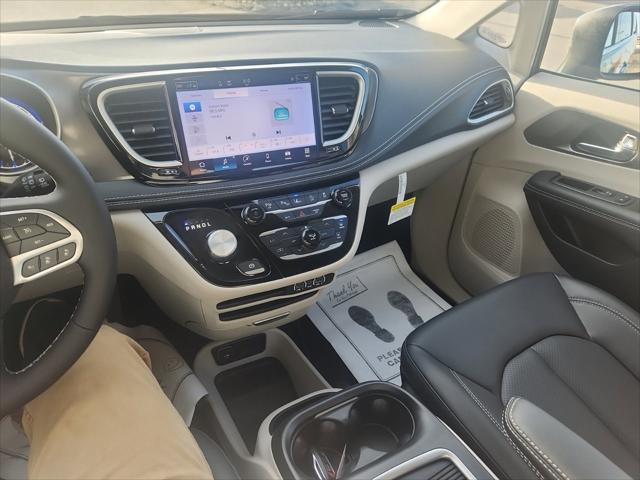 2023 Chrysler Pacifica PACIFICA TOURING L