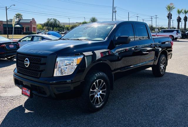 2022 Nissan Titan S 2022 Nissan Titan S