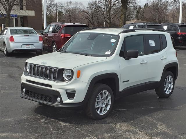 2023 Jeep Renegade RENEGADE LATITUDE 4X4