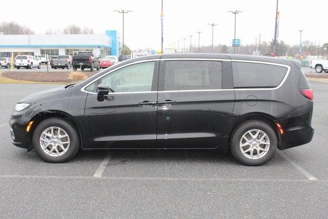 2023 Chrysler Pacifica PACIFICA TOURING L
