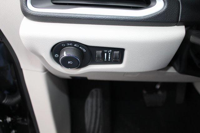 2023 Chrysler Pacifica PACIFICA TOURING L