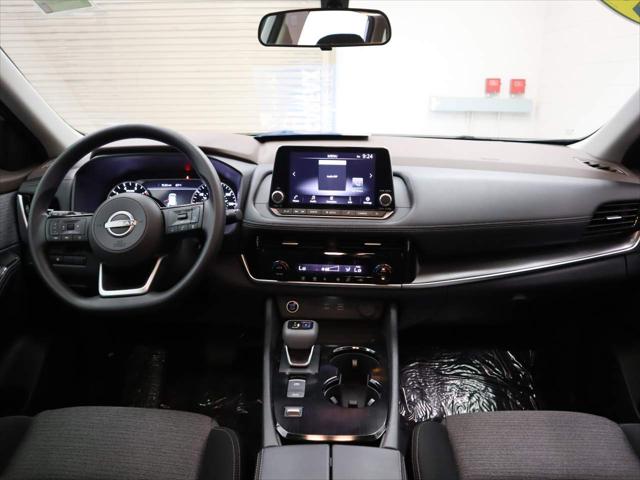 2022 Nissan Rogue SV FWD