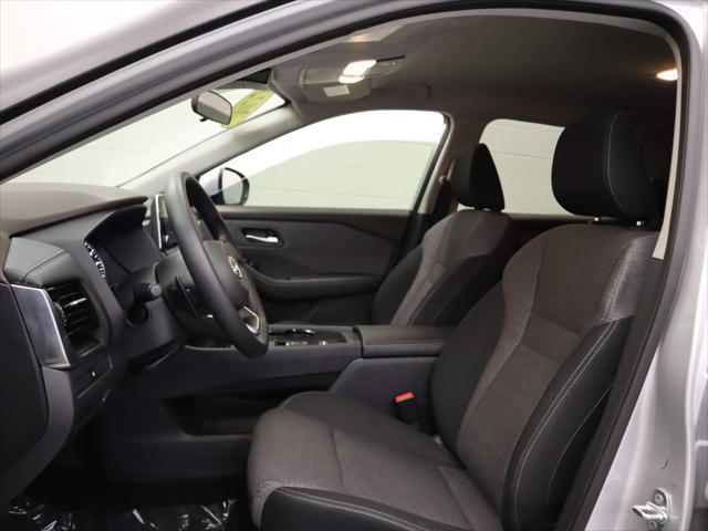2022 Nissan Rogue SV FWD