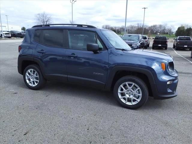 2023 Jeep Renegade RENEGADE LATITUDE 4X4